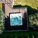 Semesterbostad Chill Warmia